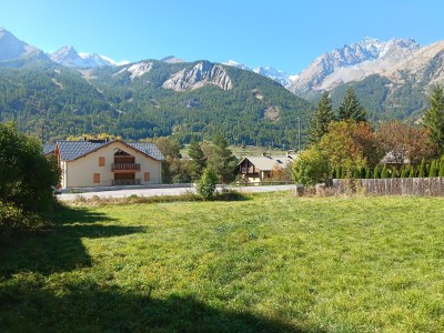 TERRAIN + CHALET A CONSTRUIRE A VENDRE - LE MONETIER LES BAINS - 1074 m2 - Prix : nous consulter