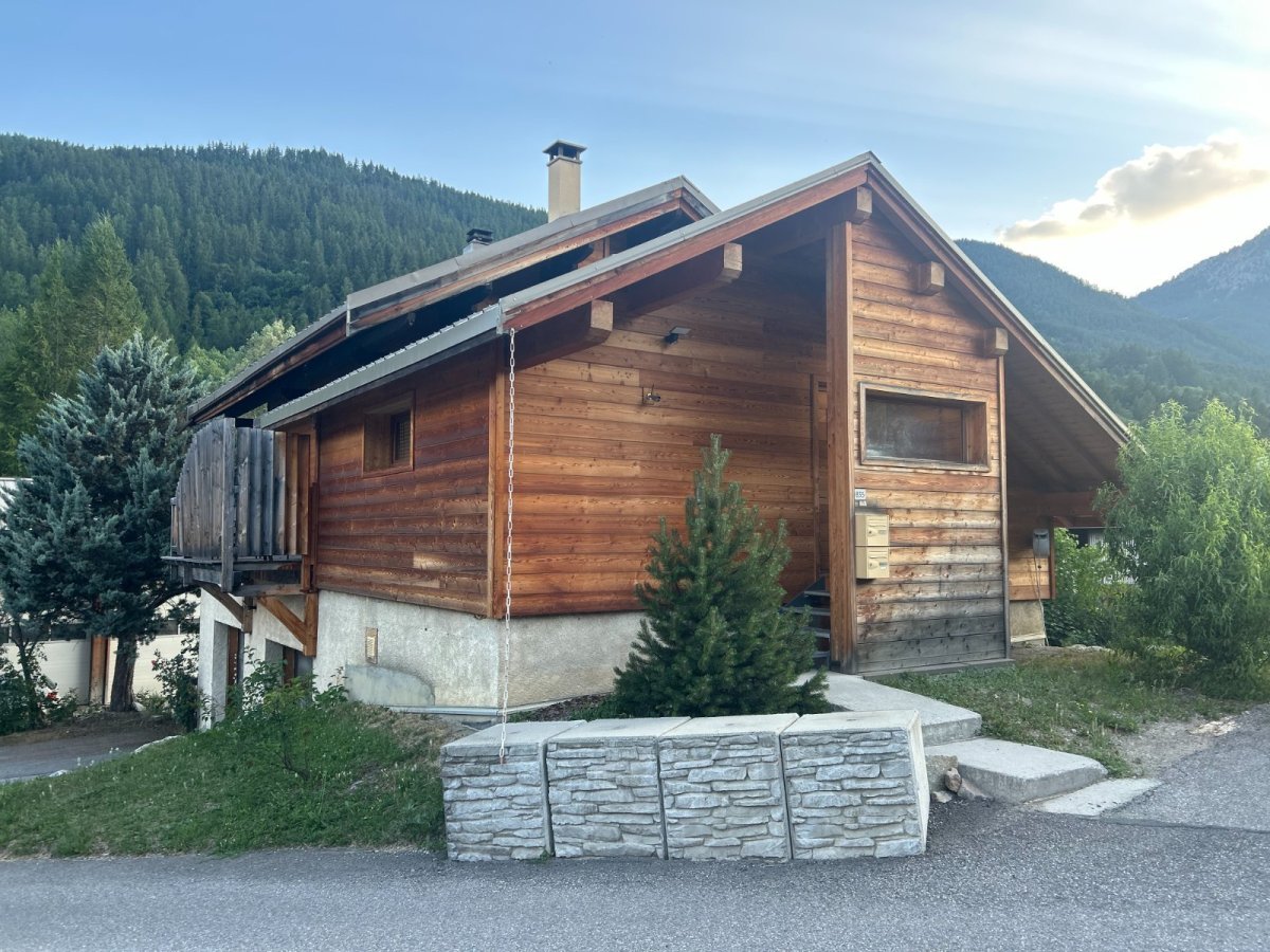 Type 5 A VENDRE - LA SALLE LES ALPES - 116 m2 - 799 000 &euro;