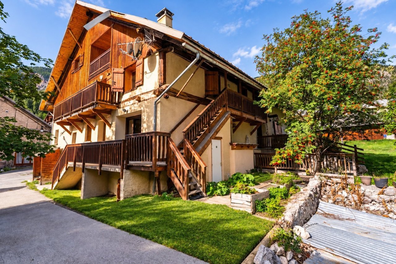CHALET A VENDRE - VAL DES PRES - 439.5 m2 - 836 000 &euro;