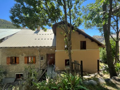 MAISON A VENDRE - BRIANCON - 395 m2 - 393750 €
