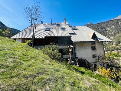 MAISON - CERVIERES - 430 m2 - VENDU