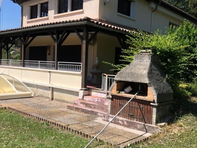 MAISON INDIVIDUELLE AVEC PISCINE A VENDRE - GAP - 267 m2 - 650000€