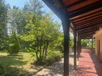 MAISON INDIVIDUELLE AVEC PISCINE A VENDRE - GAP - 267 m2 - 650000€