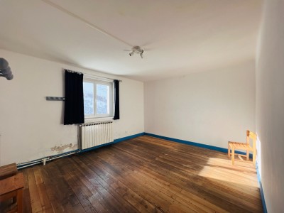 MAISON A VENDRE - LE MONETIER LES BAINS - 466 m2 - 367500 €