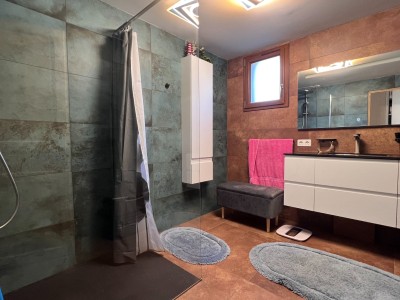 MAISON A VENDRE - VAL DES PRES - 201.46 m2 - 677000 €