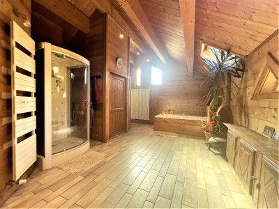 PROPRIETE A VENDRE - NEVACHE - 886 m2 - 3269000€