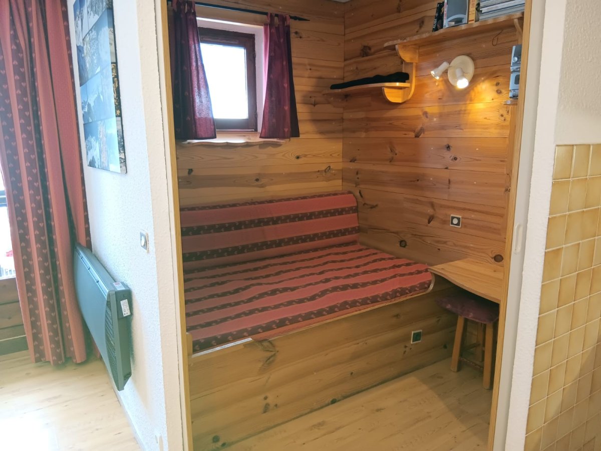 APPARTEMENT T2 A VENDRE - LA SALLE LES ALPES - 23.56 m2 - 147�000�&euro;