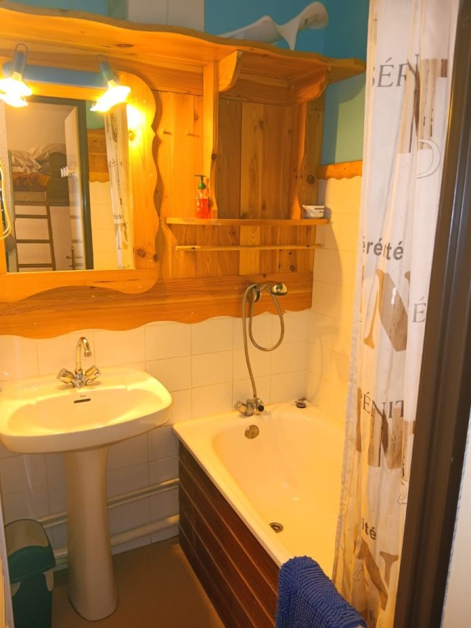 APPARTEMENT T2 A VENDRE - LA SALLE LES ALPES - 23.56 m2 - 147�000�&euro;